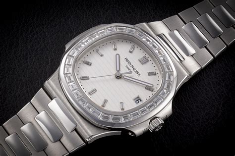 Patek Philippe. A fine and very rare platinum commemorative 